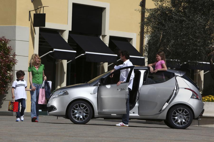  Lancia Ypsilon 2011 года  (фото 52 из 96)